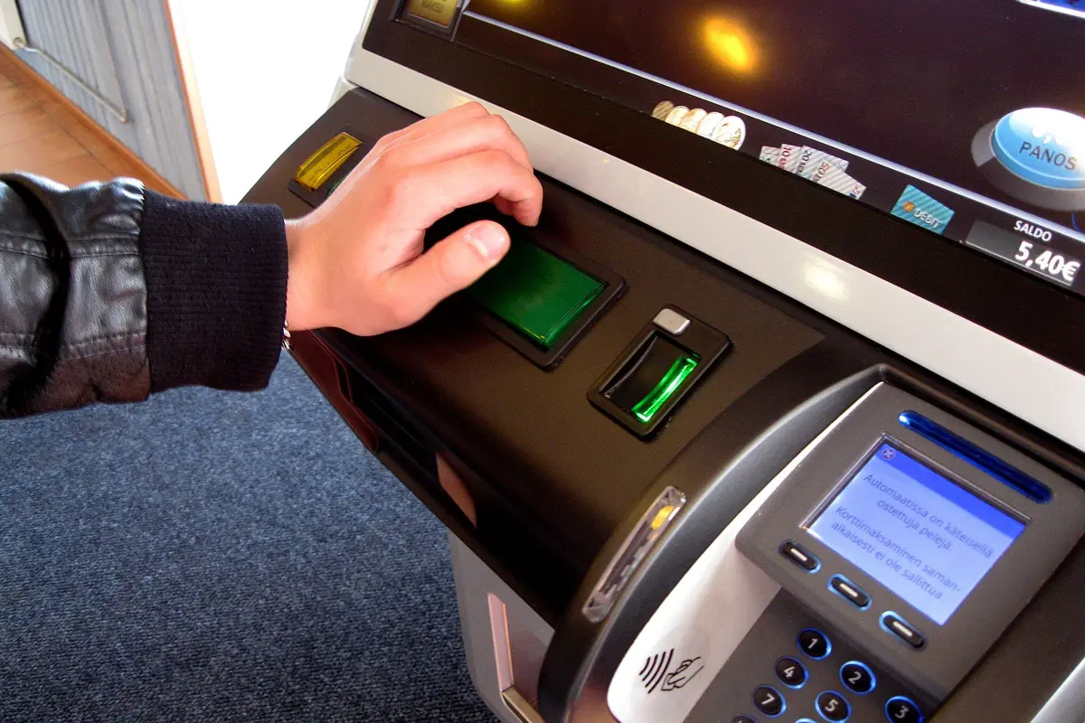 Wild Bandito (PG Soft) — 10,000× ceiling, 150× bonus-buy, sticky-wild chain