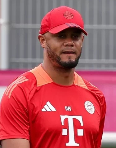 Vincent Kompany Bayern Munich huấn luyện viên Bundesliga 2025/26