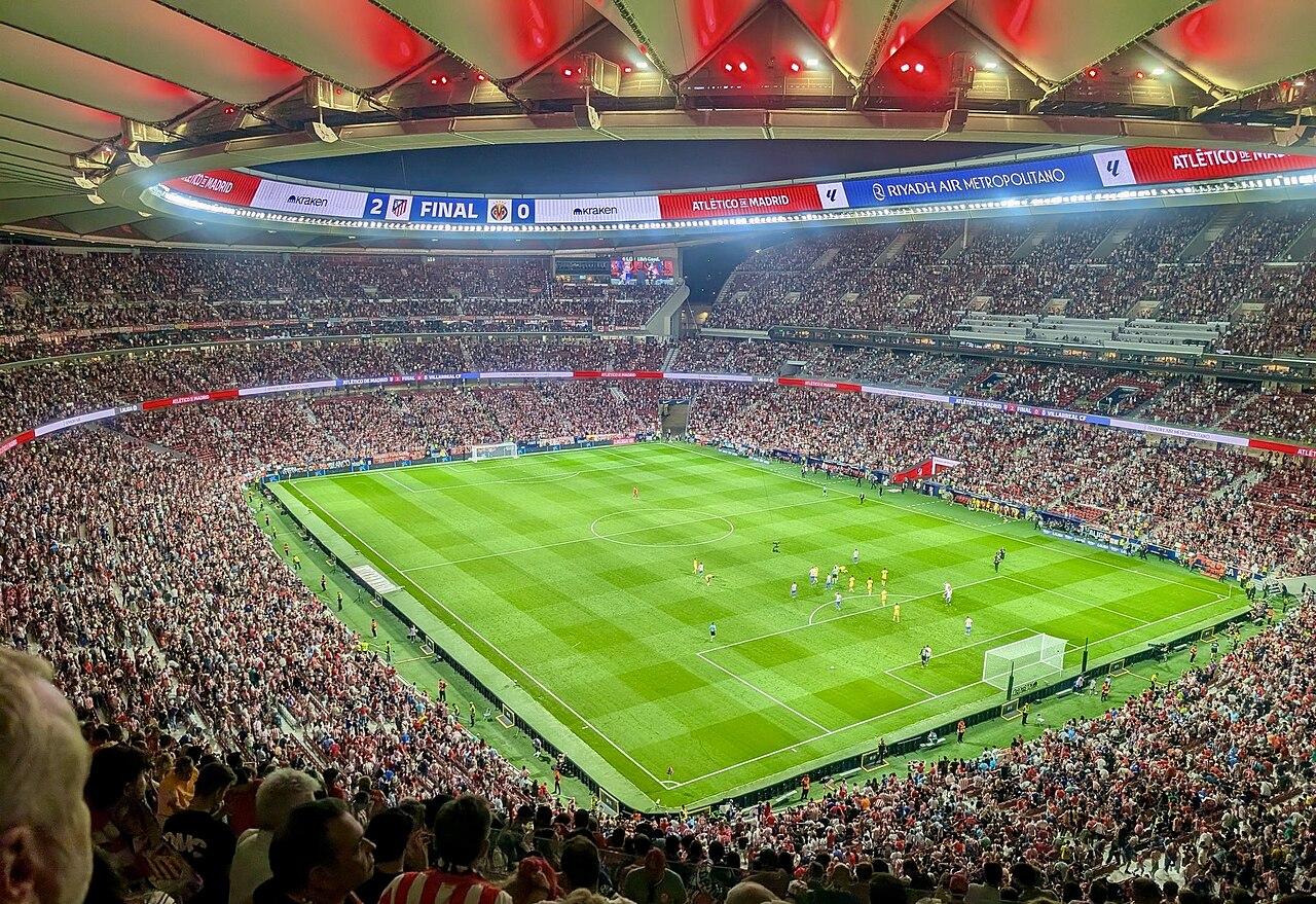 Metropolitano Stadium Madrid đêm Atletico tiếp Arsenal bán kết Champions League 29/4/2026